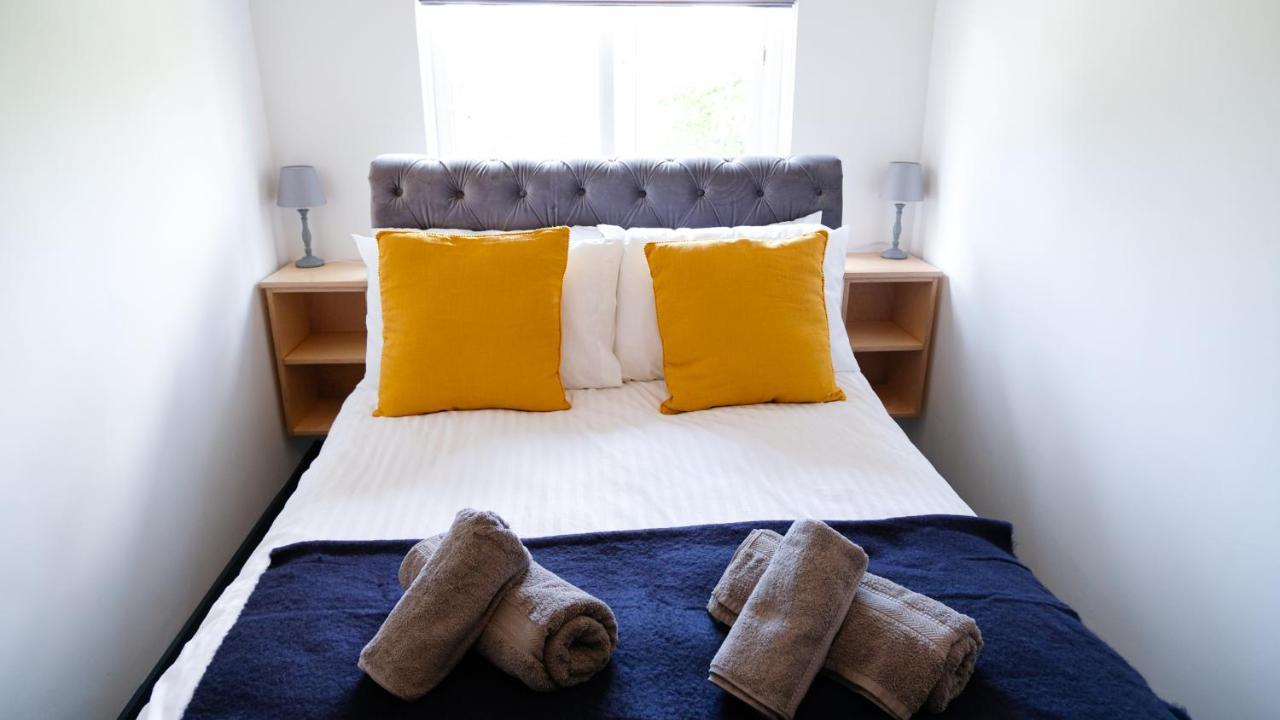 Intimate Entire Flat 9-Min Walk To Boscombe Beach Bornemouth Extérieur photo